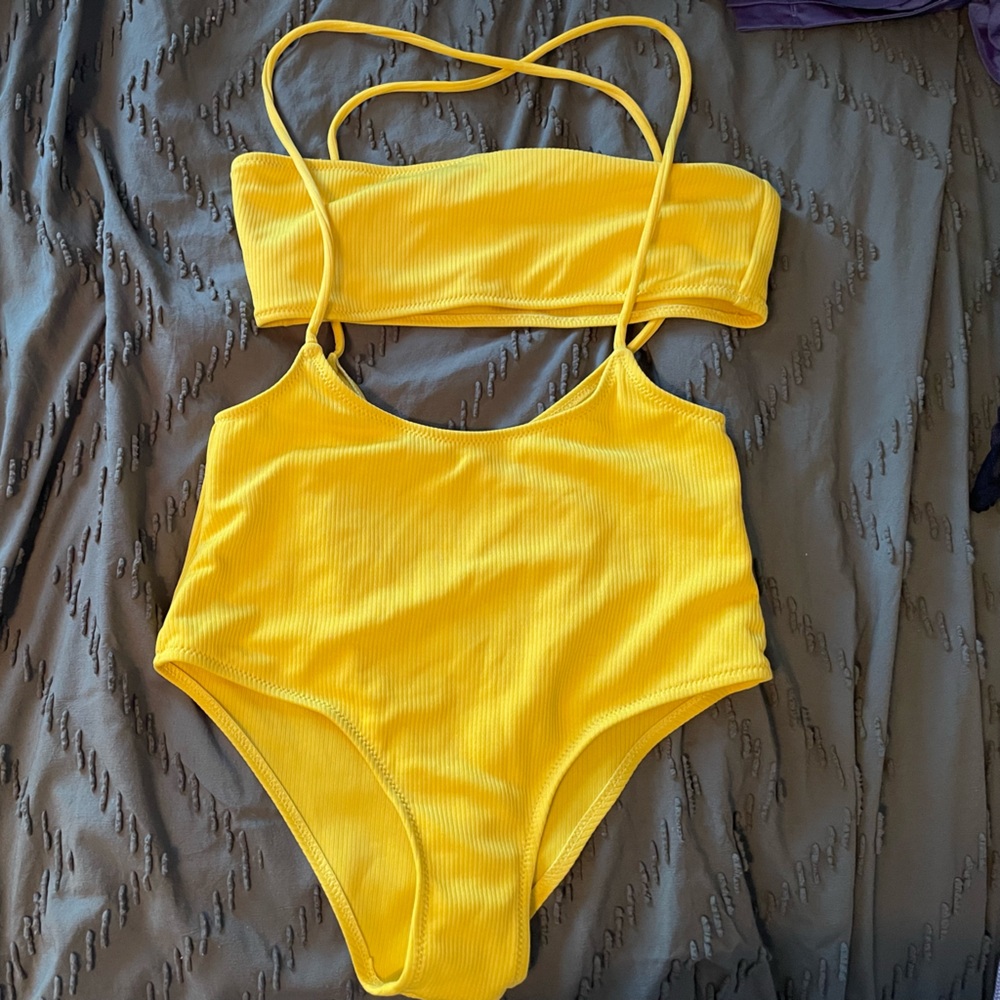 NWT bikini set!